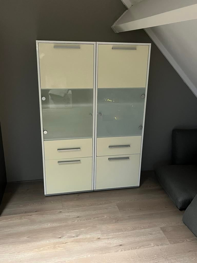 Twee kasten met lades en (glazen) deuren 143x48x35,5, Ophalen, Gebruikt