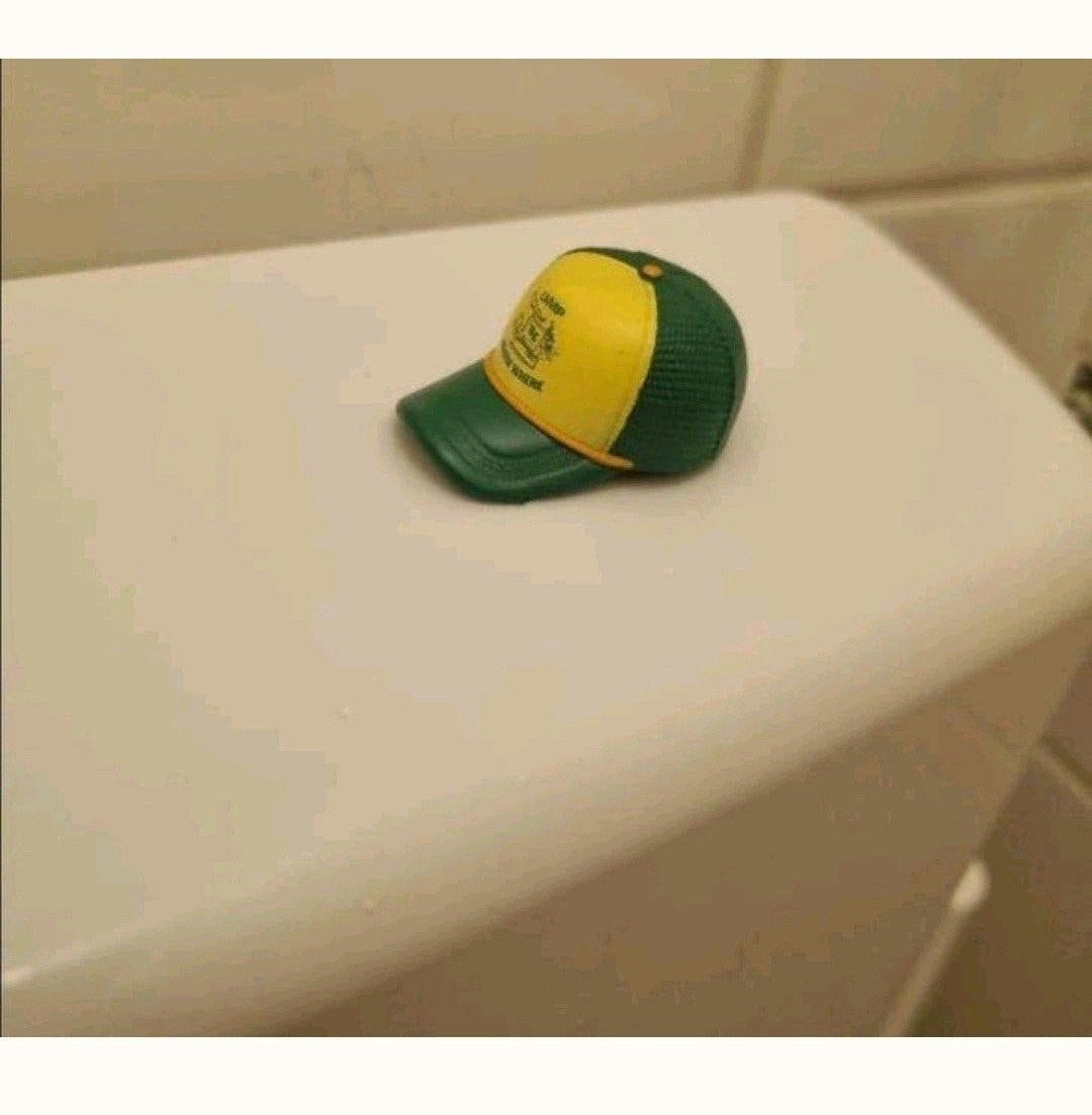 Stranger Things Camp Know Where Trucker Hat mini, Ophalen of Verzenden