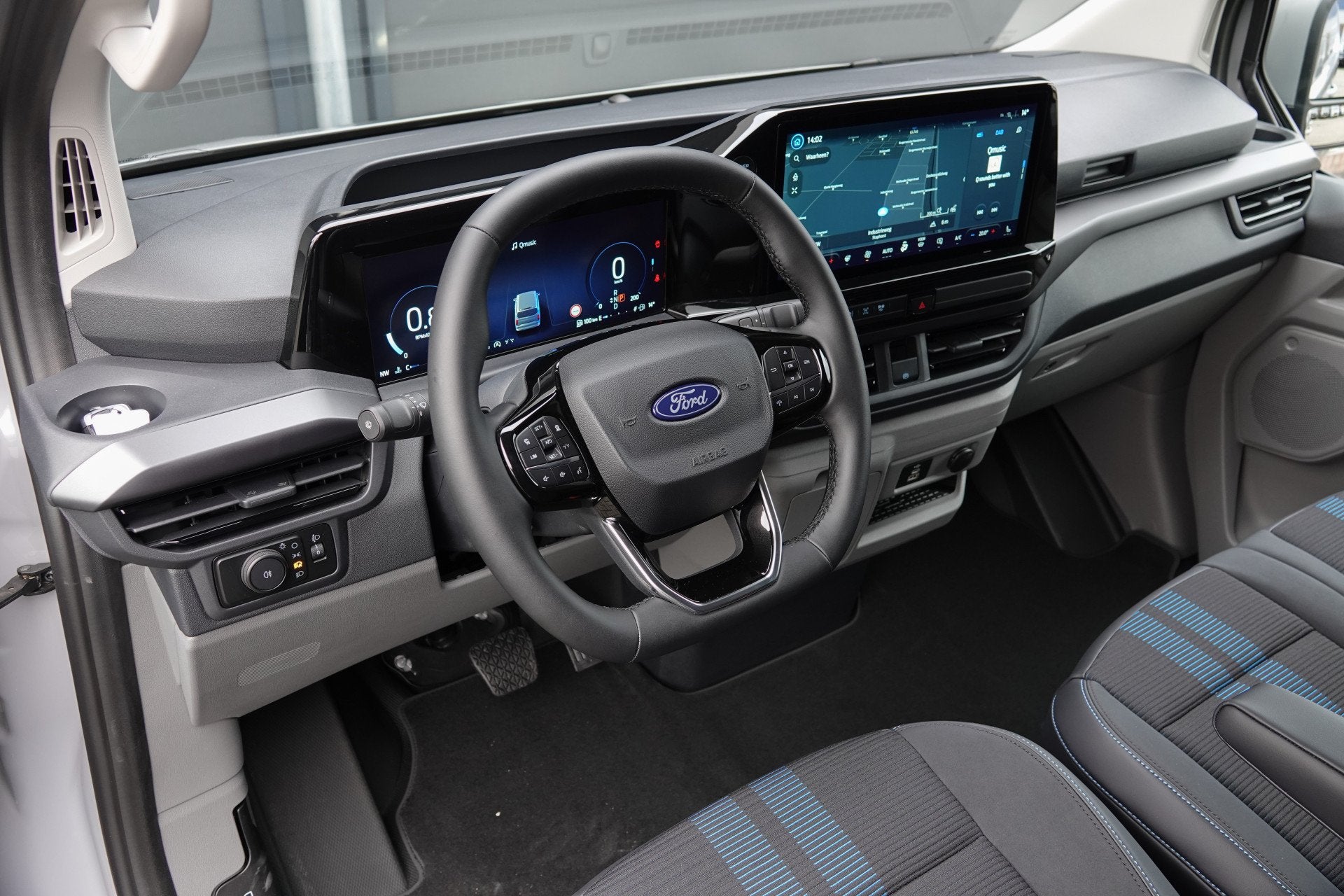 Ford Transit Custom L1H1 170Pk Aut. | Sport | 2xSchuifdeur |, Auto's, Bestelauto's, 12 maanden, Gebruikt, Zwart, 4 cilinders