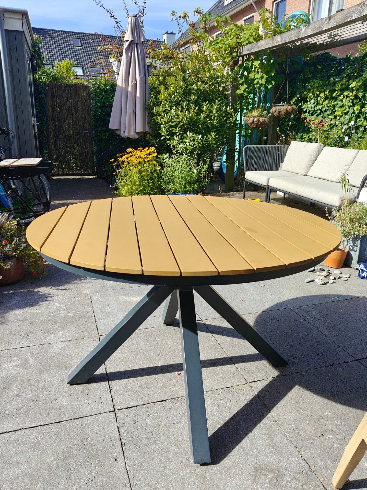 Polywood ronde tuintafel 120 cm met aluminium onderstel, Ophalen, Gebruikt, Rond, Kunststof