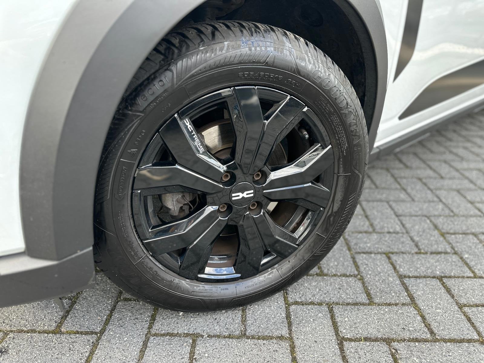 Dacia Jogger 1.0 TCe G3-LPG Extreme 7 PERSOONS | ORGNL| NAVI, Auto's, 1227 kg, Gebruikt, Euro 6, 7 stoelen