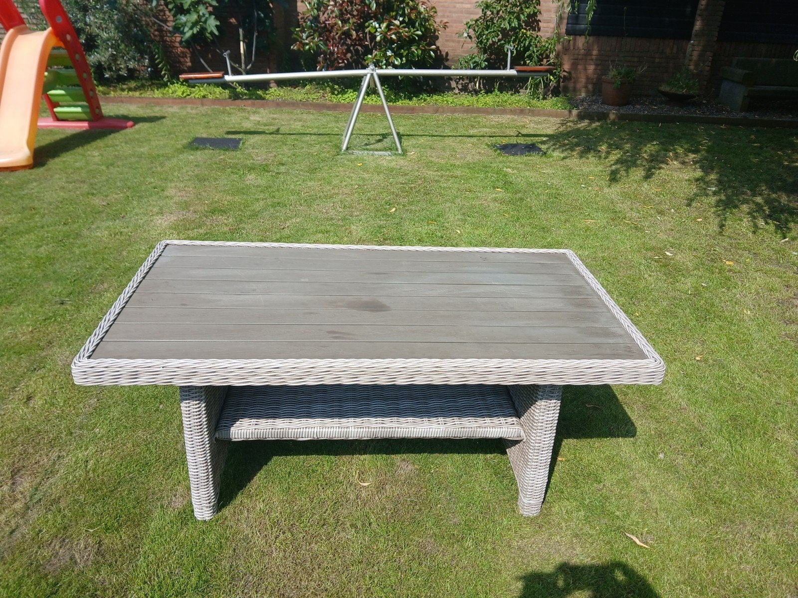 Tuintafel riet- en houtlook, Ophalen, Gebruikt, Rechthoekig