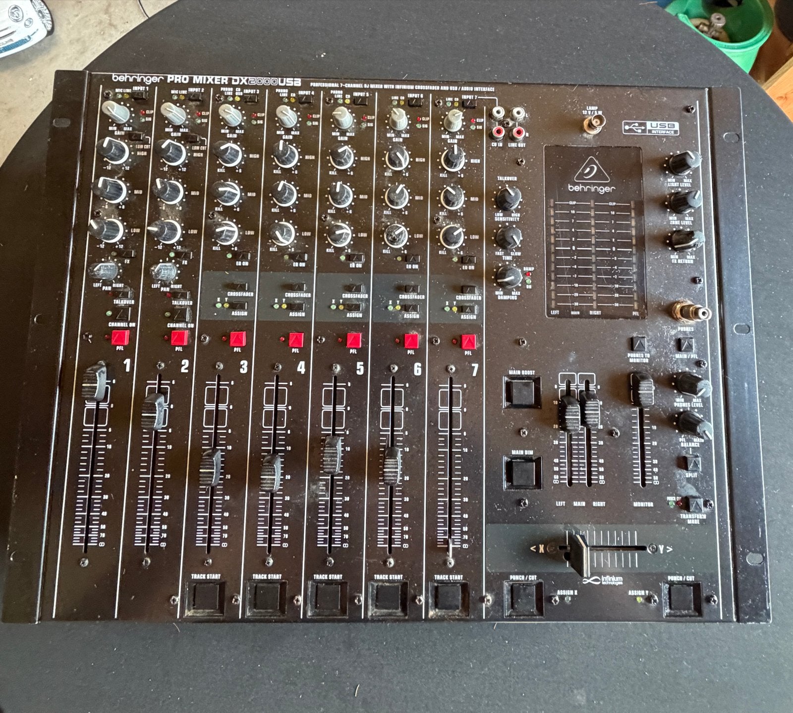 Behringer Pro Mixer DX2000 USB - Werkt perfect!, Ophalen of Verzenden, Gebruikt, 5 tot 10 kanalen, Microfooningang