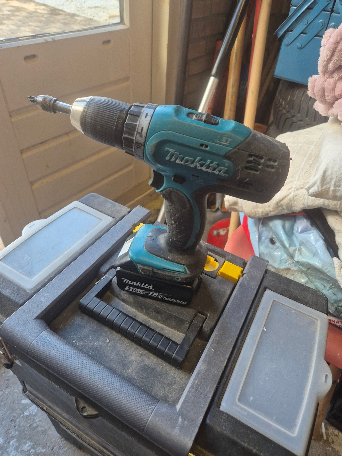 Makita Schroefmachine - Sterk en Betrouwbaar (Zonder Accu), Ophalen of Verzenden, Gebruikt, Boor- en Schroefmachine