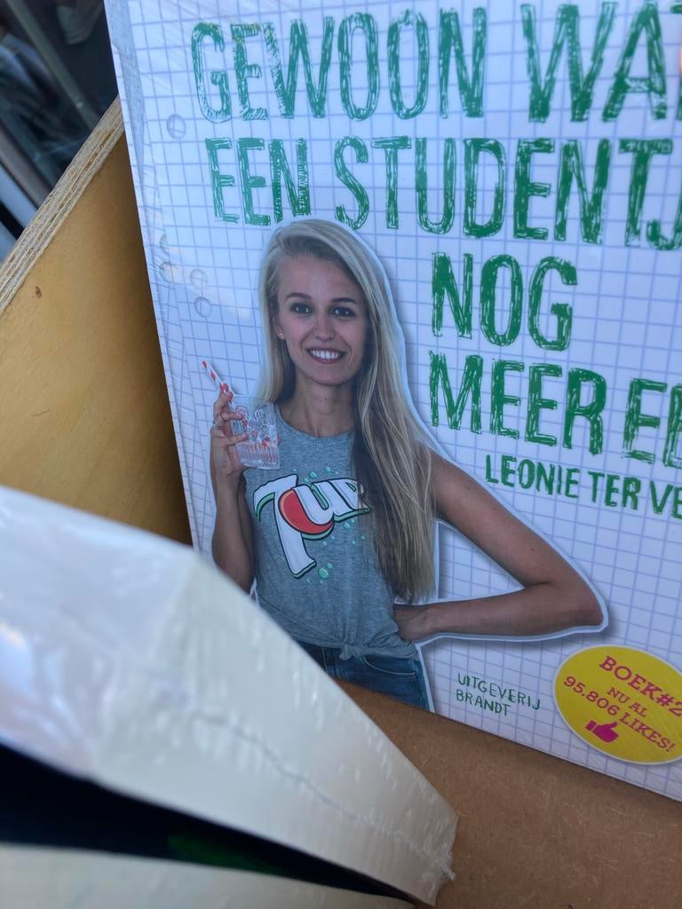 Gewoon wat een studentje 's avonds eet - Leonie ter Veld, Ophalen of Verzenden, Zo goed als nieuw