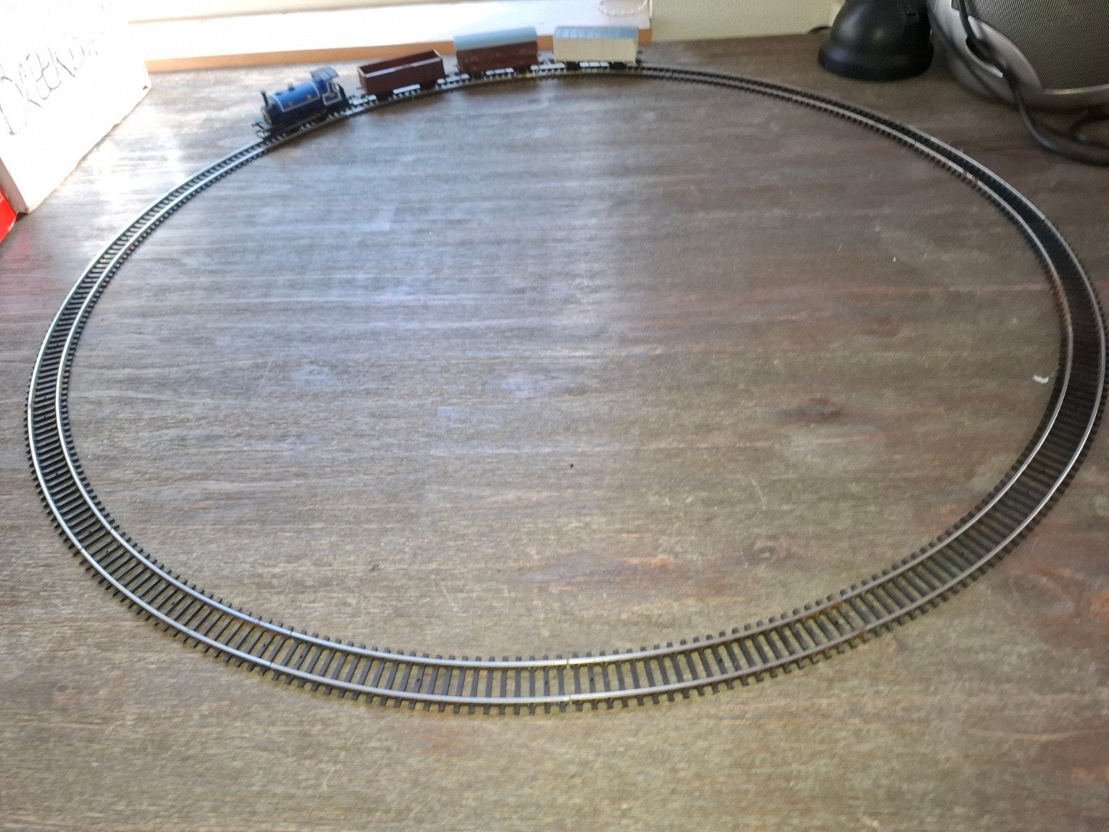 Kersttrein set - Hornby locomotief (nieuw) & Piko (bespeeld), Ophalen of Verzenden