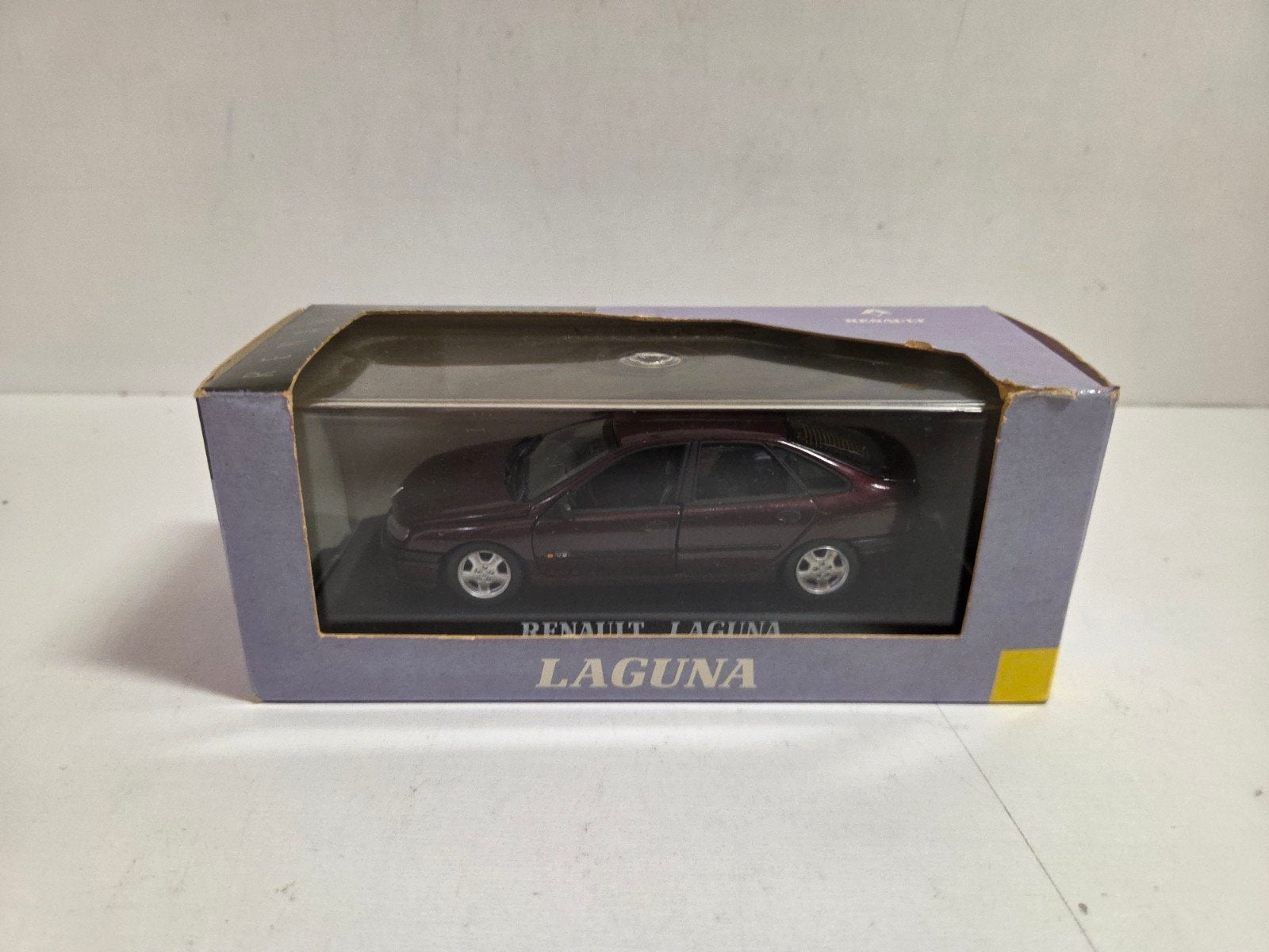 Vitesse Renault Laguna station 1:43, Hobby en Vrije tijd, Modelauto's | 1:43, Overige merken, Auto, ., Ophalen of Verzenden