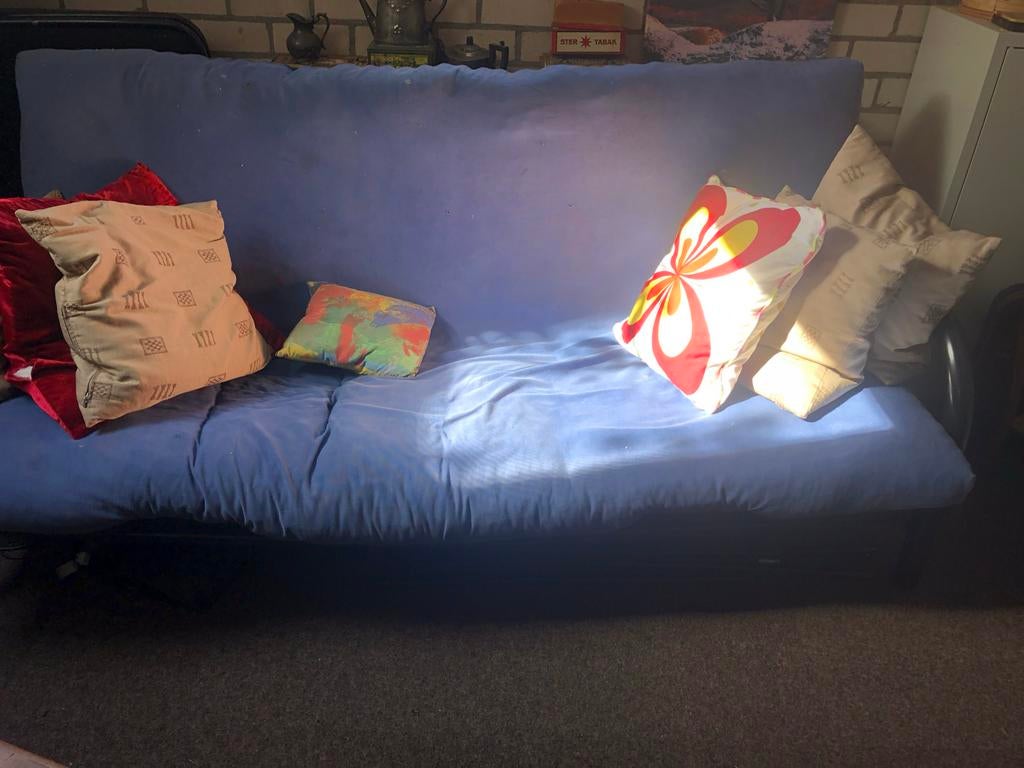 Slaapbank met blauwe hoes, Huis en Inrichting, Slaapkamer | Slaapbanken, Gebruikt, 140 cm, 200 cm, Tweepersoons, Blauw, Ophalen