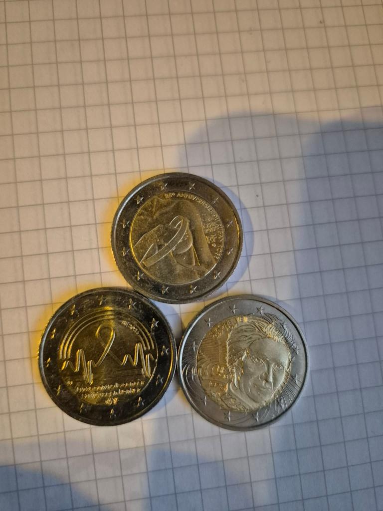 2 euromunten, Postzegels en Munten, Munten | Europa | Euromunten, Ophalen of Verzenden, Overige landen, 2 euro, Losse munt