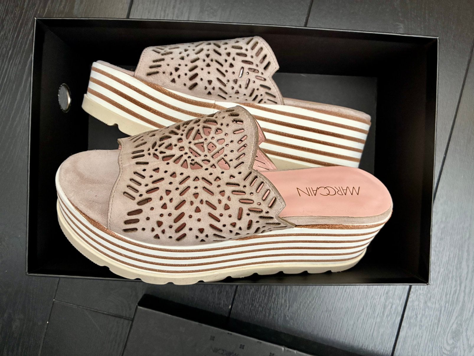 Marccain (Marc cain) sandalen maat 40 nieuw, Verzenden, Beige, Nieuw, Sandalen of Muiltjes