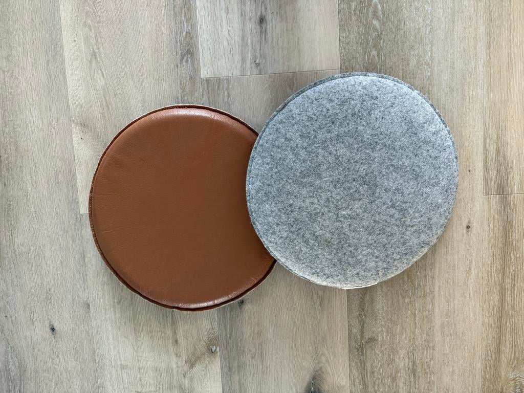 IKEA Stoelkussens 2x - Rond, Diameter 35 cm, Huis en Inrichting, Woonaccessoires | Kussens, Ophalen of Verzenden, Zo goed als nieuw