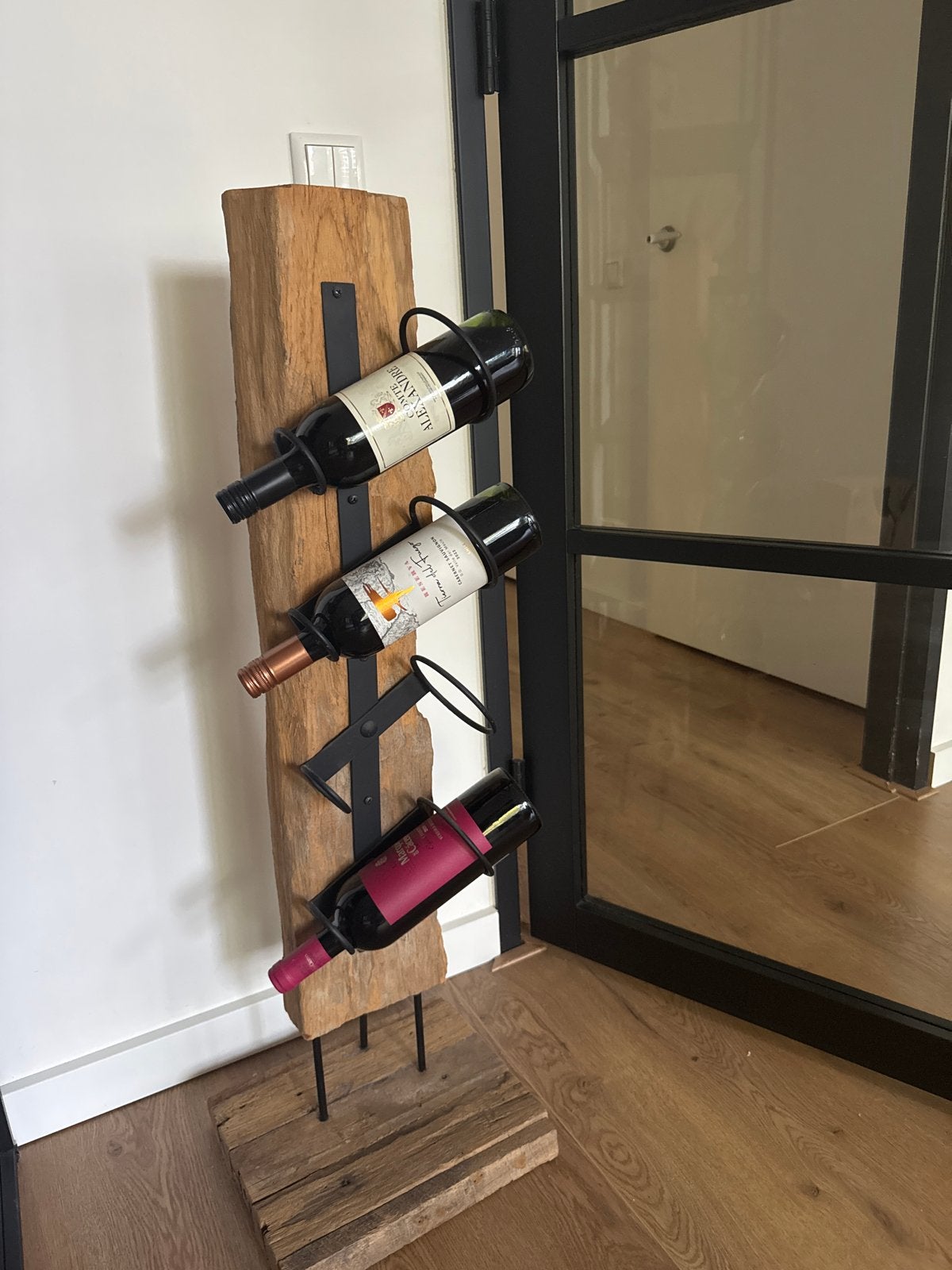 Uniek houten wijnrek voor 4 flessen - Rustieke stijl, Ophalen, Zo goed als nieuw, Minder dan 5 flessen, 75 – 100