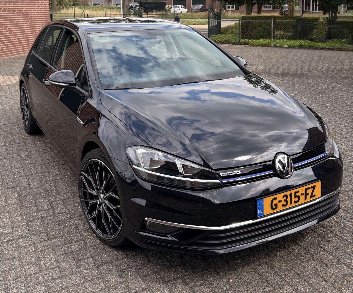 Volkswagen Golf 1.5 TSI 130pk 2019 Zwart, ACC, masagestoel, Voorwielaandrijving, 1498 cc, Zwart, 4 cilinders