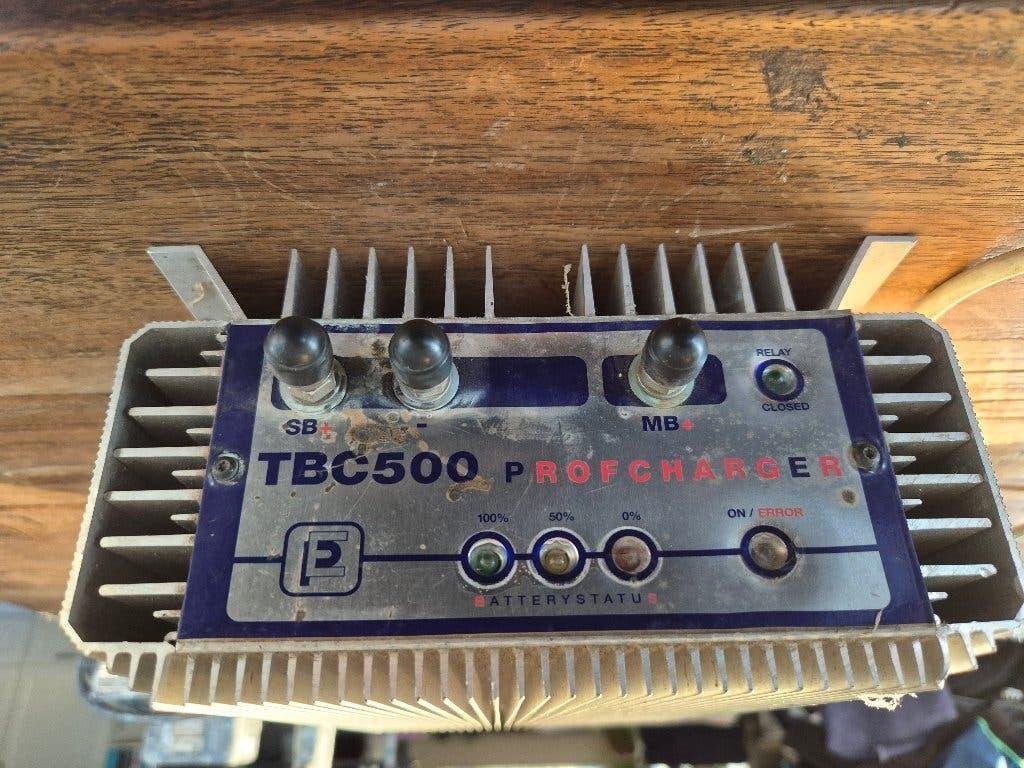 Acculader 24 volt, Auto-onderdelen, Gebruikt