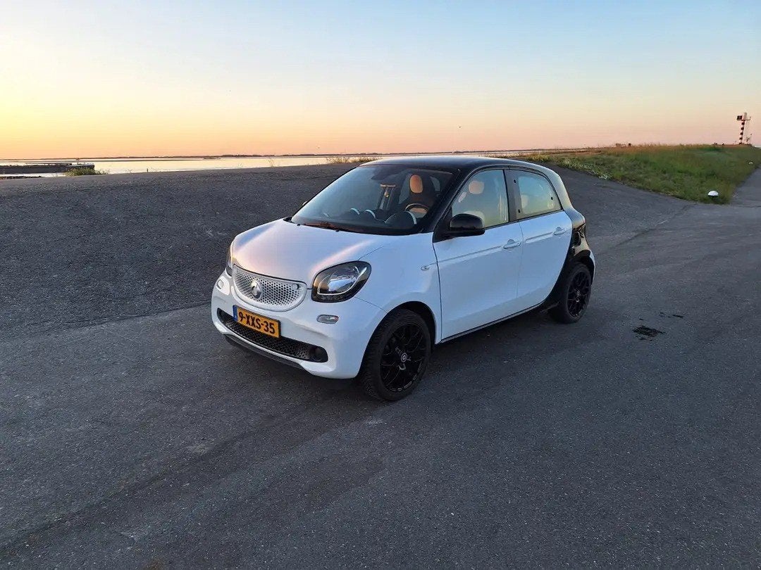 Smart ForFour 1.0 52KW 2014 Wit - mag met bitcoin betalen, Achterwielaandrijving, 4 stoelen, Wit, Origineel Nederlands