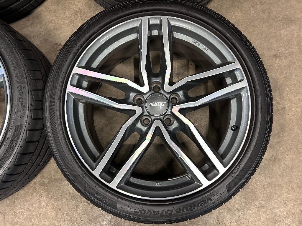 19 inch Alutec velgen + zomerbanden Q2 Passat T-roc Caddy, 19 inch, Gebruikt, Banden en Velgen, Ophalen of Verzenden