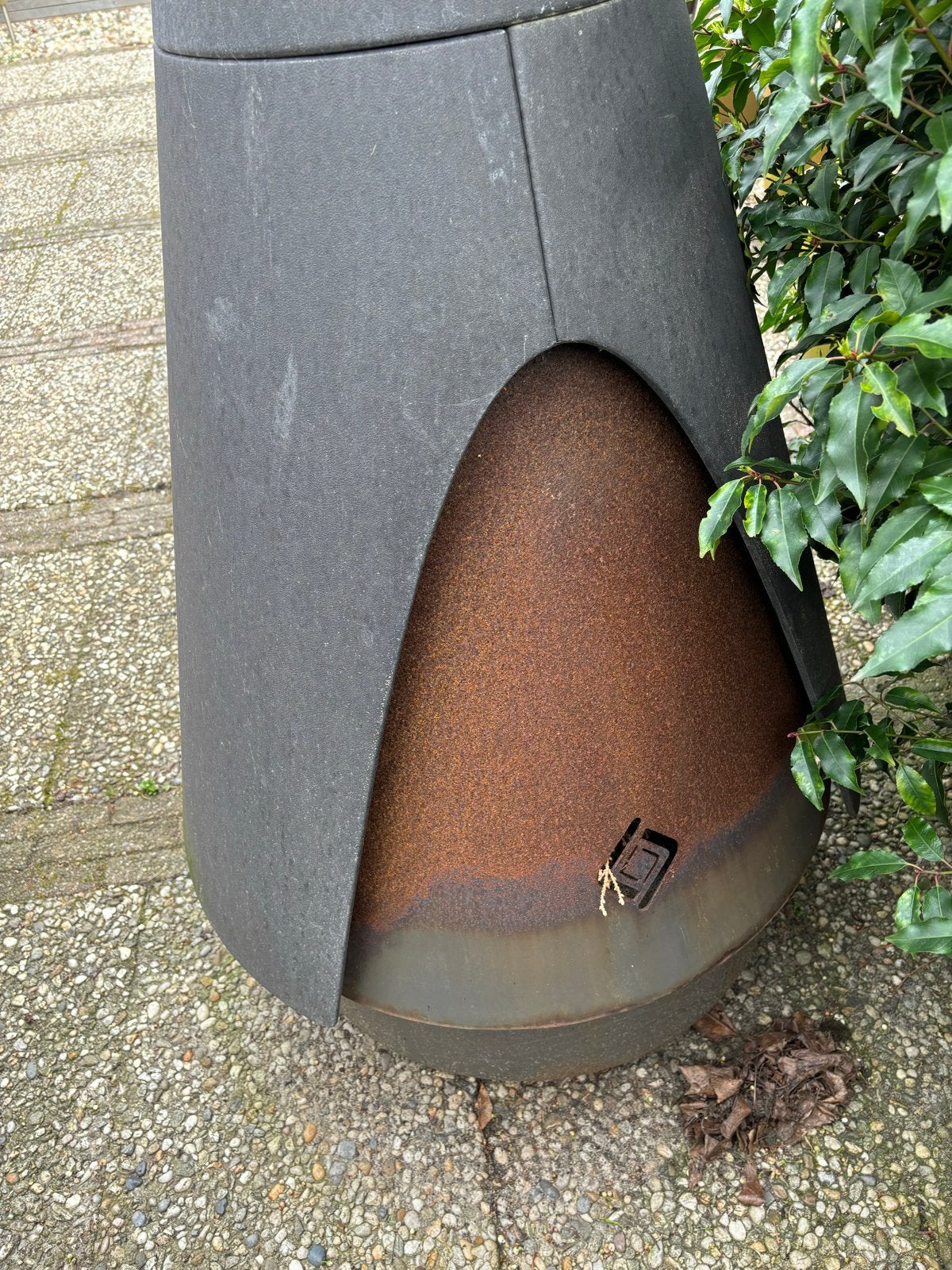 Mooie degelijke terrashaard, ca. 2,3 m. Hoog, Ophalen, Gebruikt