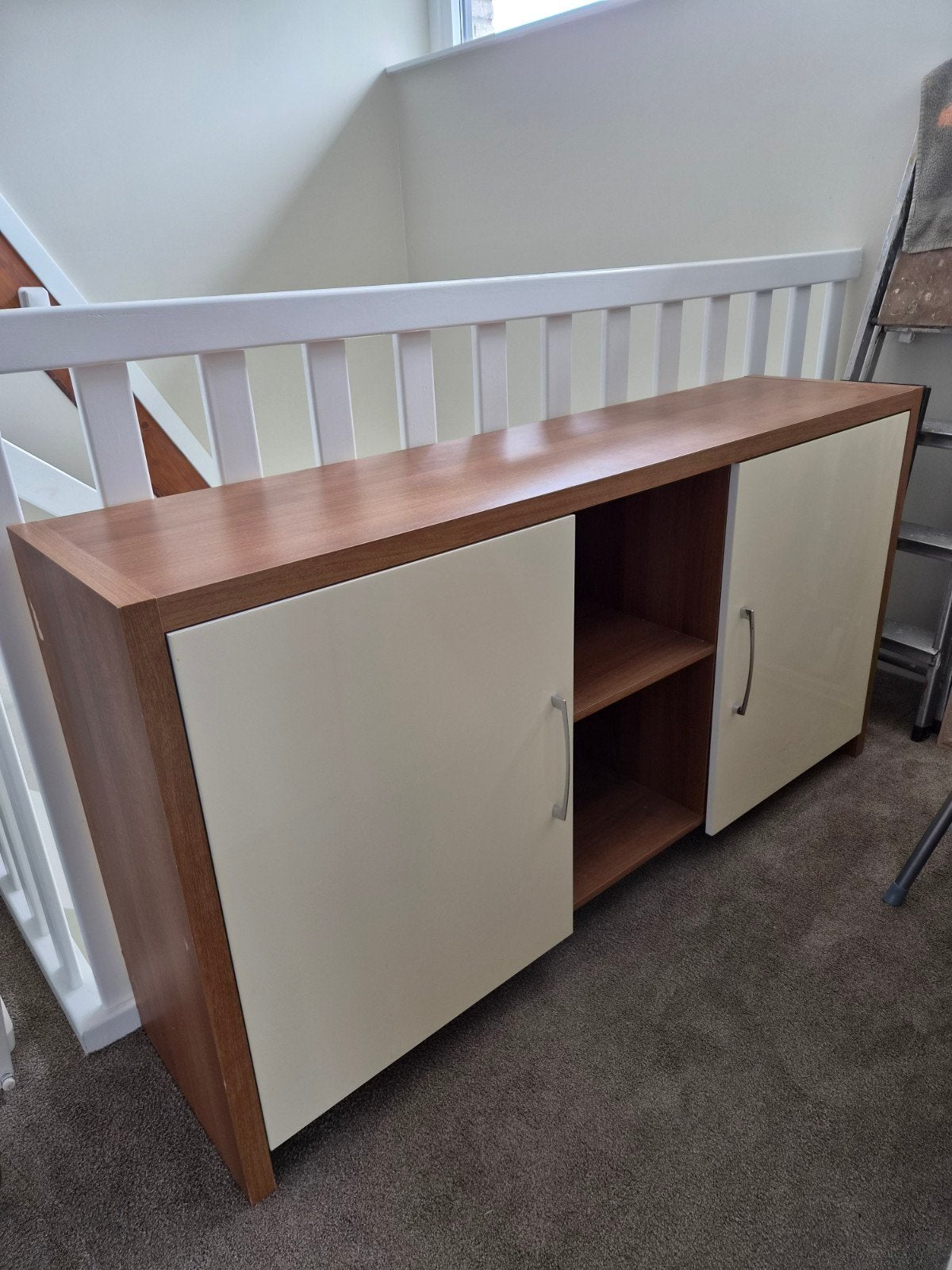 GRATIS dressoir, Ophalen, 100 tot 150 cm, Modern, 25 tot 50 cm