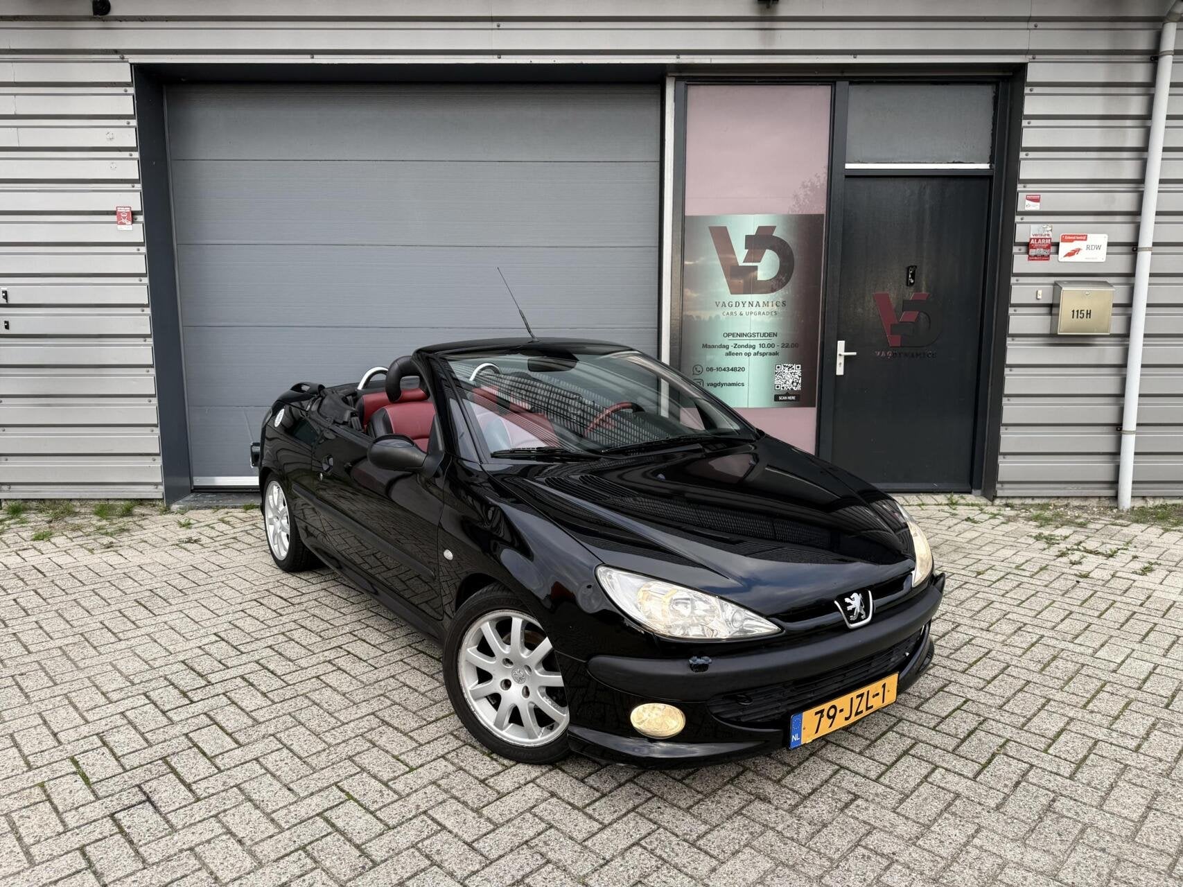 Peugeot 206 CC 1.6 16V Cabrio Leder Stoelverw Climate, Voorwielaandrijving, Gebruikt, Zwart, Cabriolet