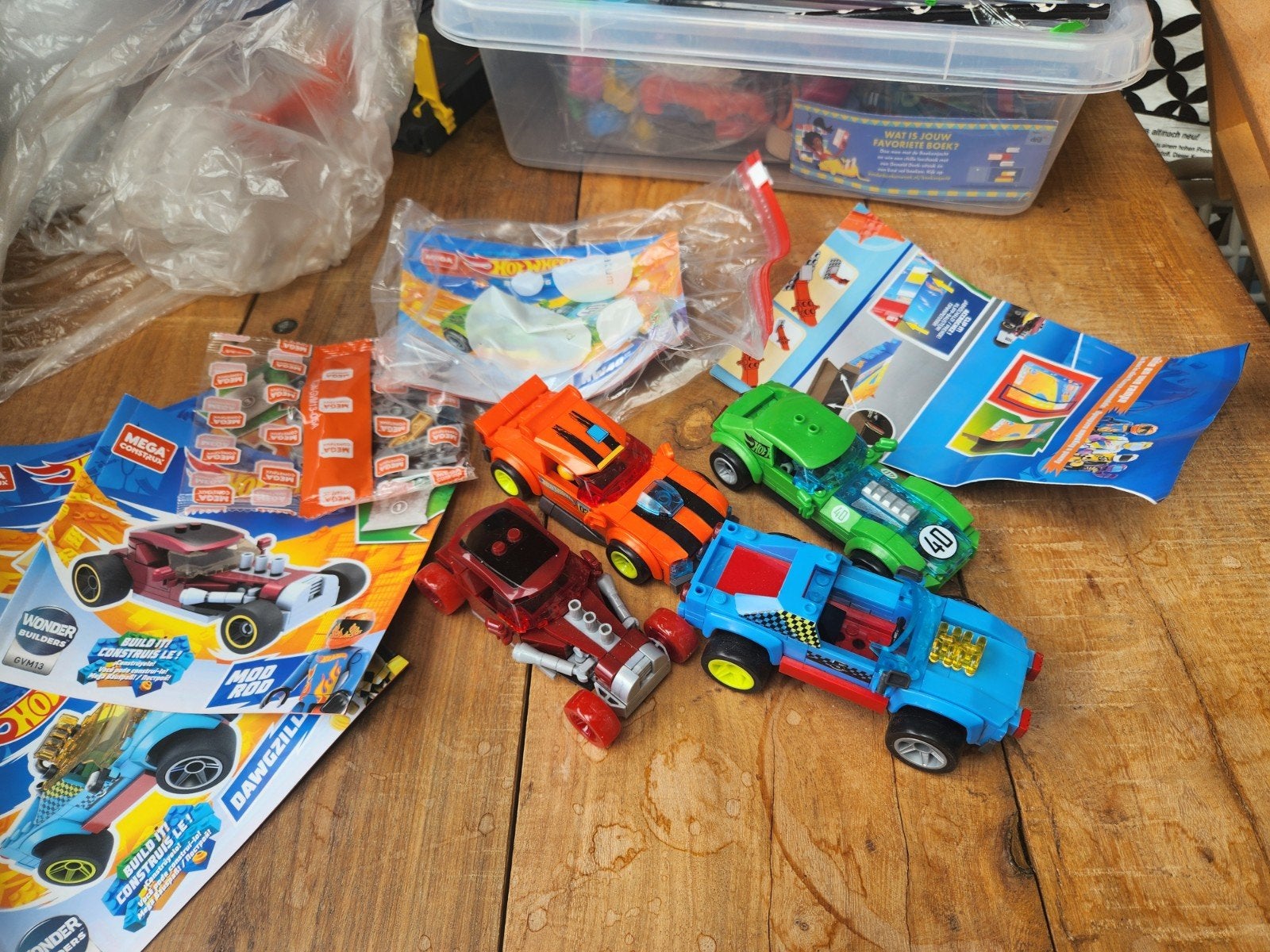 Mega hotwheels auto's, Ophalen, Zo goed als nieuw
