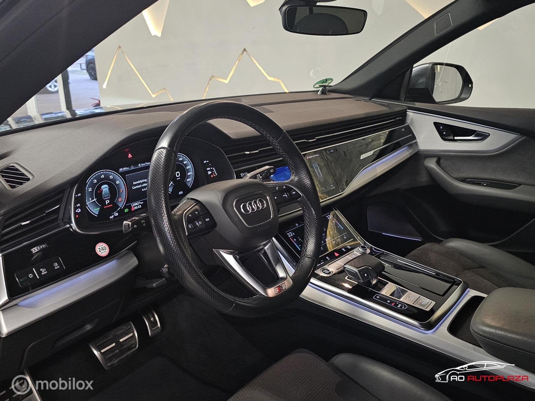 Audi Q8 55 TFSI e quattro 3x S-line Panorama/B&O Advanced/Lu, Auto's, Audi, Automaat, 2995 cc, Automatische klimaatregeling, Bedrijf