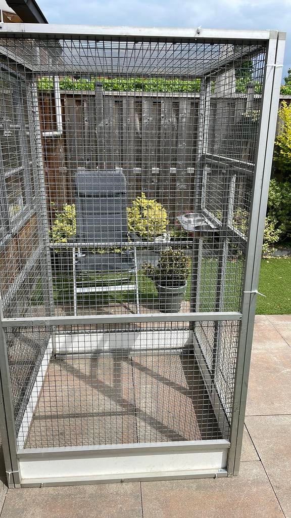 Kooi voor ara, Ophalen of Verzenden, Zo goed als nieuw, Metaal, Vogelkooi