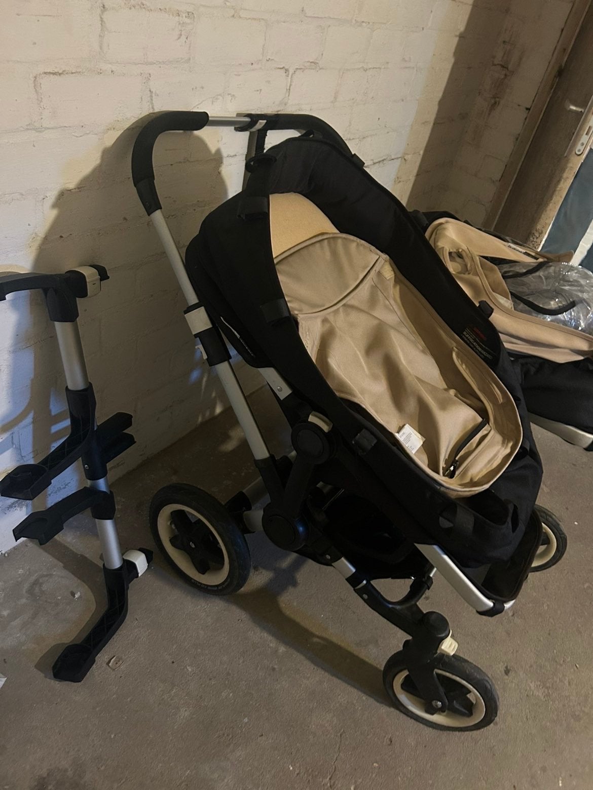 Bugaboo Donkey Duowagen met zitjes, ligbedjes en regenhoezen, Gebruikt, Ophalen of Verzenden, Combiwagen, Duowagen