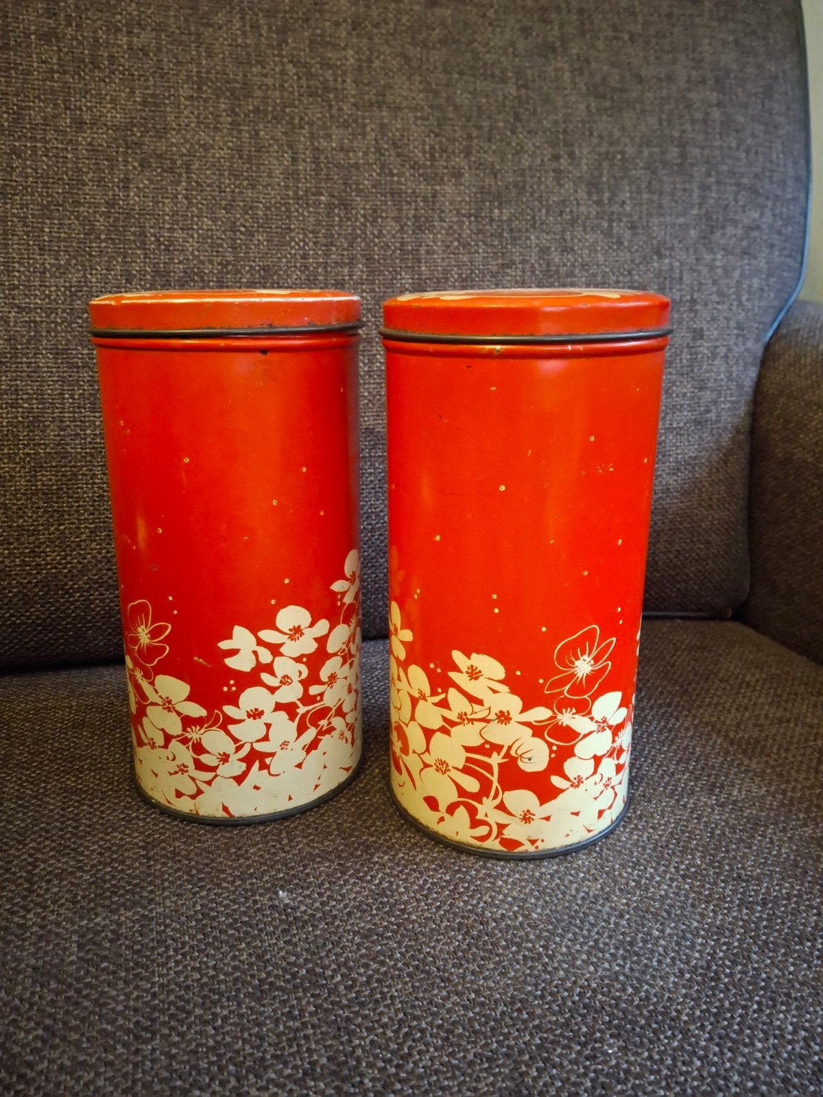 Hooimeijer beschuit blikken rood 2 stuks, Verzamelen, Ophalen of Verzenden, Gebruikt, Overige