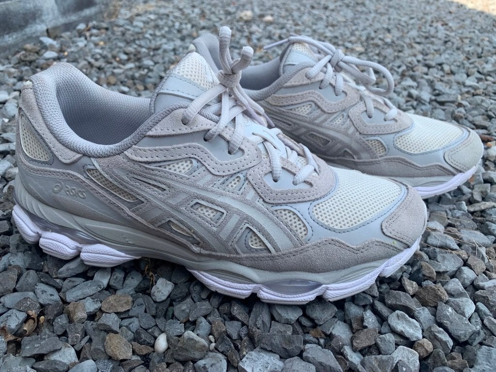 Schoen Asics maat 42, Overige kleuren, Sportschoenen, Ophalen of Verzenden, Zo goed als nieuw