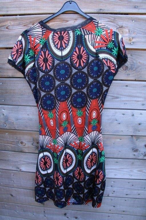 Overslagjurk zwart/ kleur Superstition mt L Vaste prijs, Kleding | Dames, Zwart, Maat 42/44 (L), Ophalen of Verzenden, Zo goed als nieuw