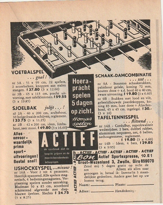retro reclame 1956 Homas Spelen voetbalspel goal, Verzenden, Overige typen