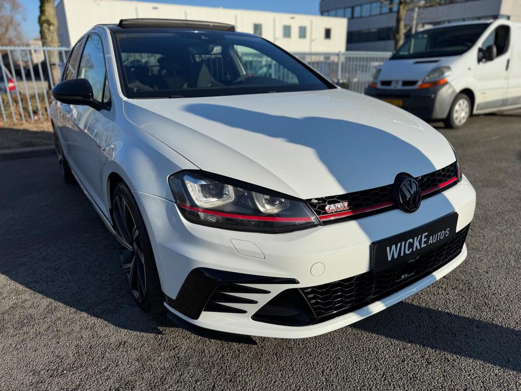 Volkswagen Golf 2.0 TSI GTI Clubsport DSG PANO RECARO KUIPST, Bi-Xenon koplampen, Gebruikt, 4 cilinders, Wit