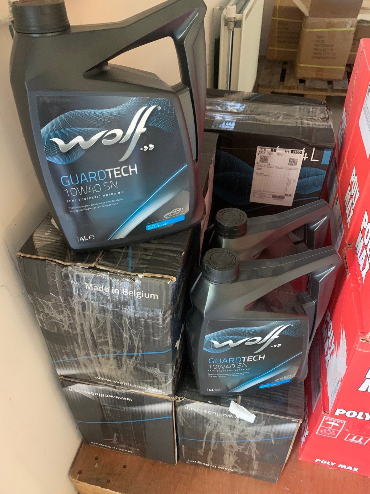 Wolf motorolie 4 liter – los of partij 23 jerrycans, Wolf, Wolf, Wolf, Nieuw
