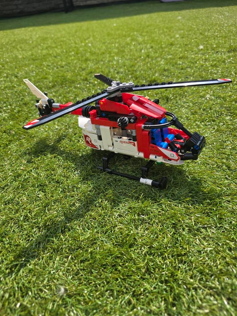 Lego technic reddings helikopter, Lego, Ophalen of Verzenden, Zo goed als nieuw, Technic