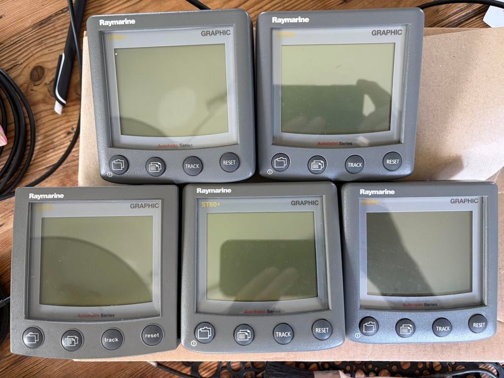 Raymarine ST60+ Graphic E22075-P, Ophalen of Verzenden, Zo goed als nieuw, Kabel of Apparatuur