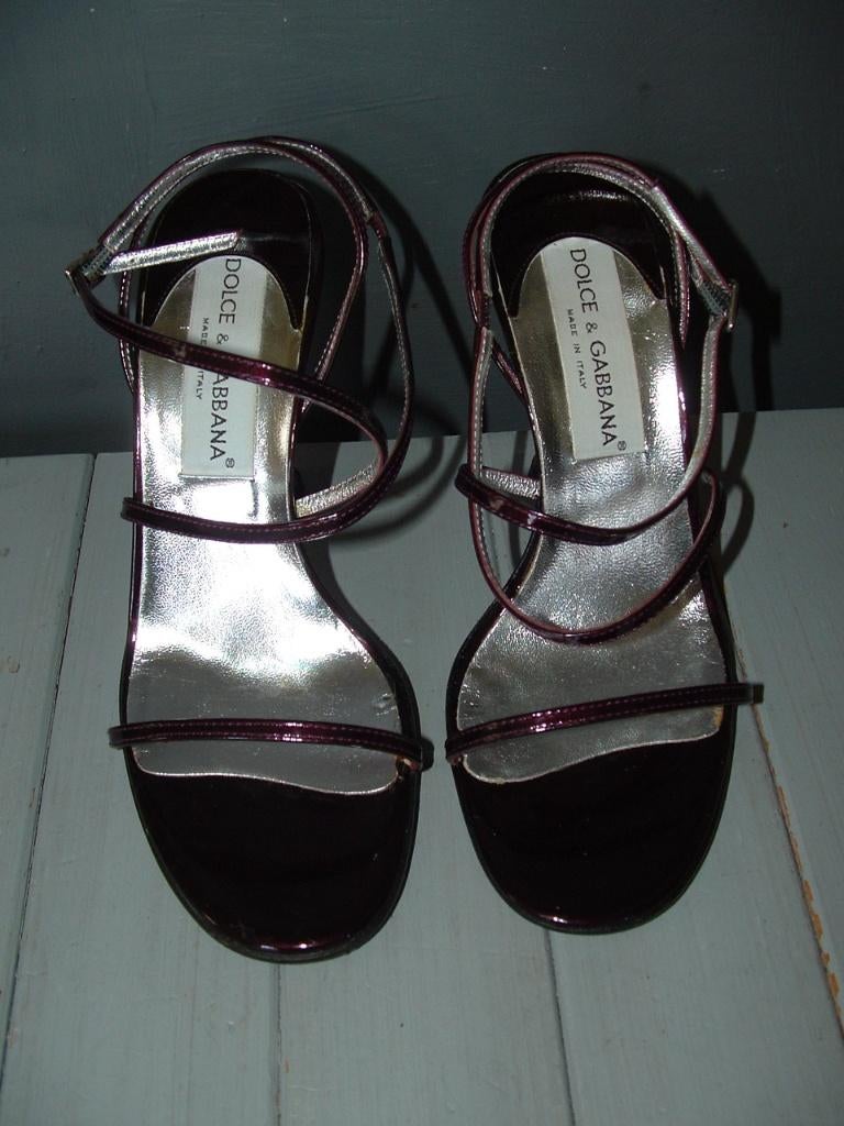 Dolce & Gabbana sandaal metallic aubergine maat 37, Kleding | Dames, Schoenen, Dolce & Gabbana, Overige kleuren, Zo goed als nieuw