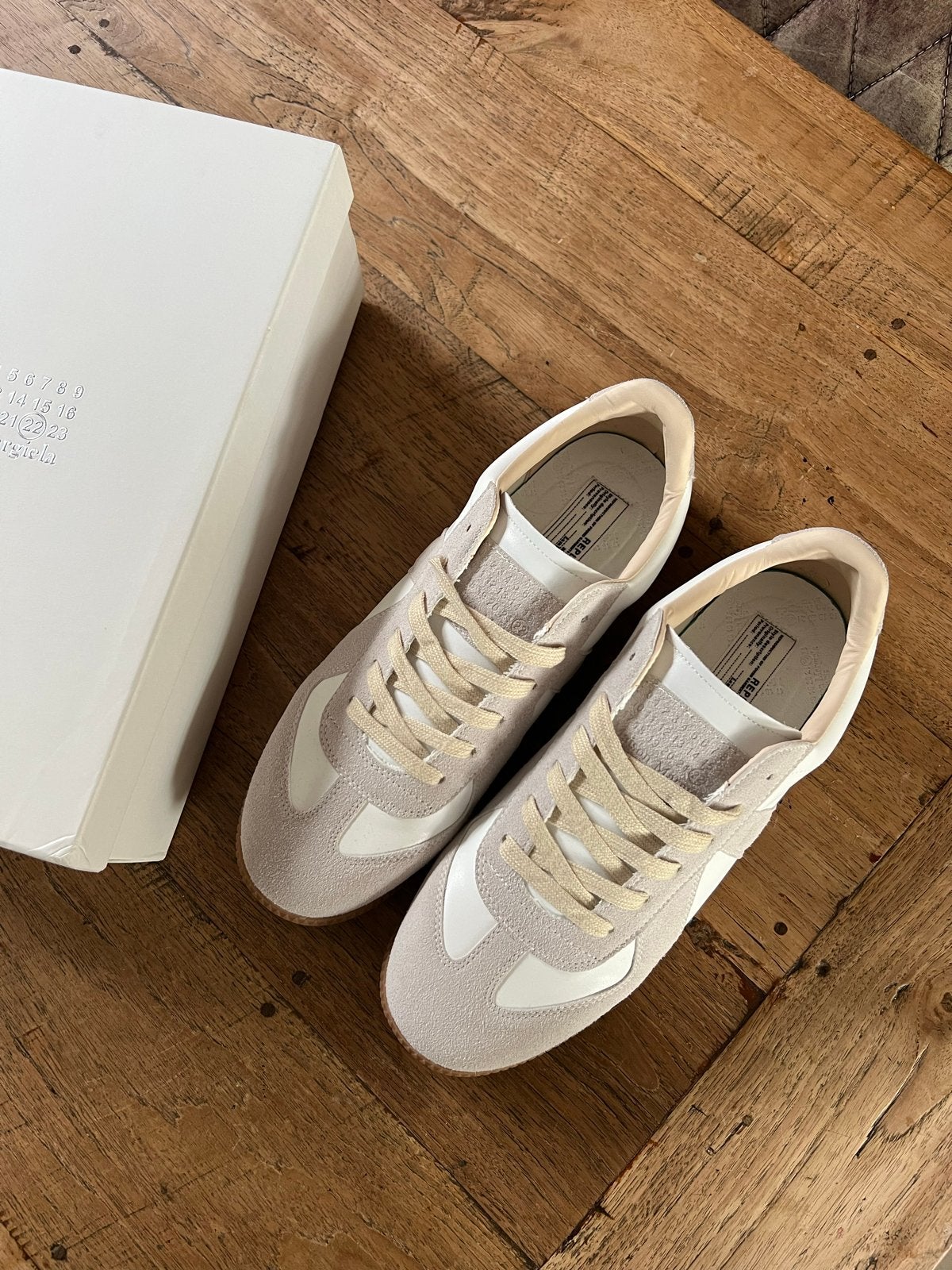 Maison Margiela GATs - Nieuw in doos, Kleding | Heren, Ophalen of Verzenden, Nieuw, Overige kleuren, Sneakers of Gympen