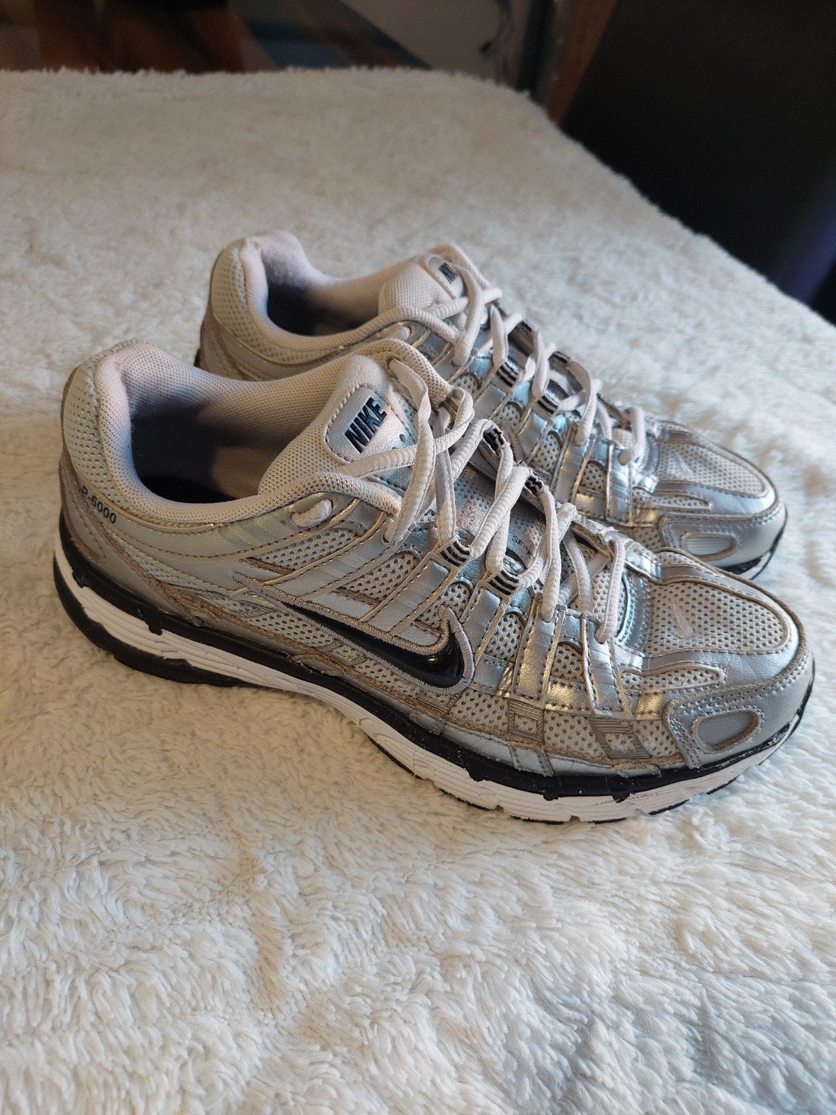 Nike P-6000 sneakers maat 38 - Lichtgrijs/Zilver, Kleding | Dames, Nike, Ophalen of Verzenden, Sneakers of Gympen, Grijs