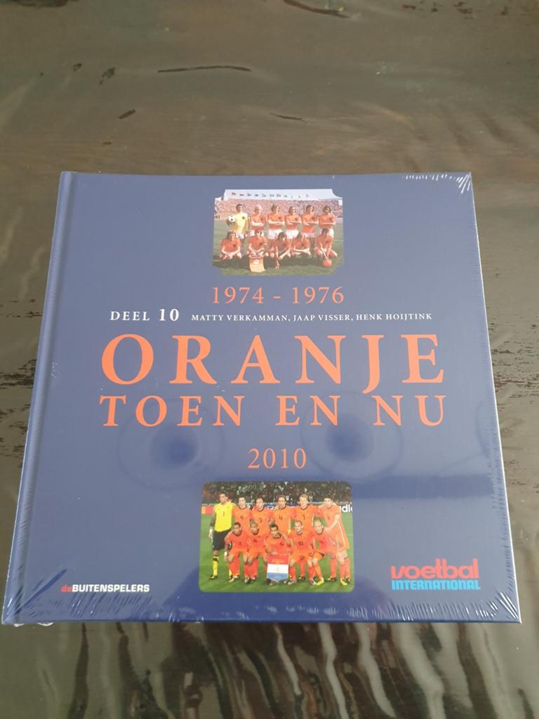 Boek Oranje Toen en Nu Deel 10 NIEUW! WK 1974 & 2010, Boeken, Sportboeken, Ophalen of Verzenden, Nieuw, Balsport