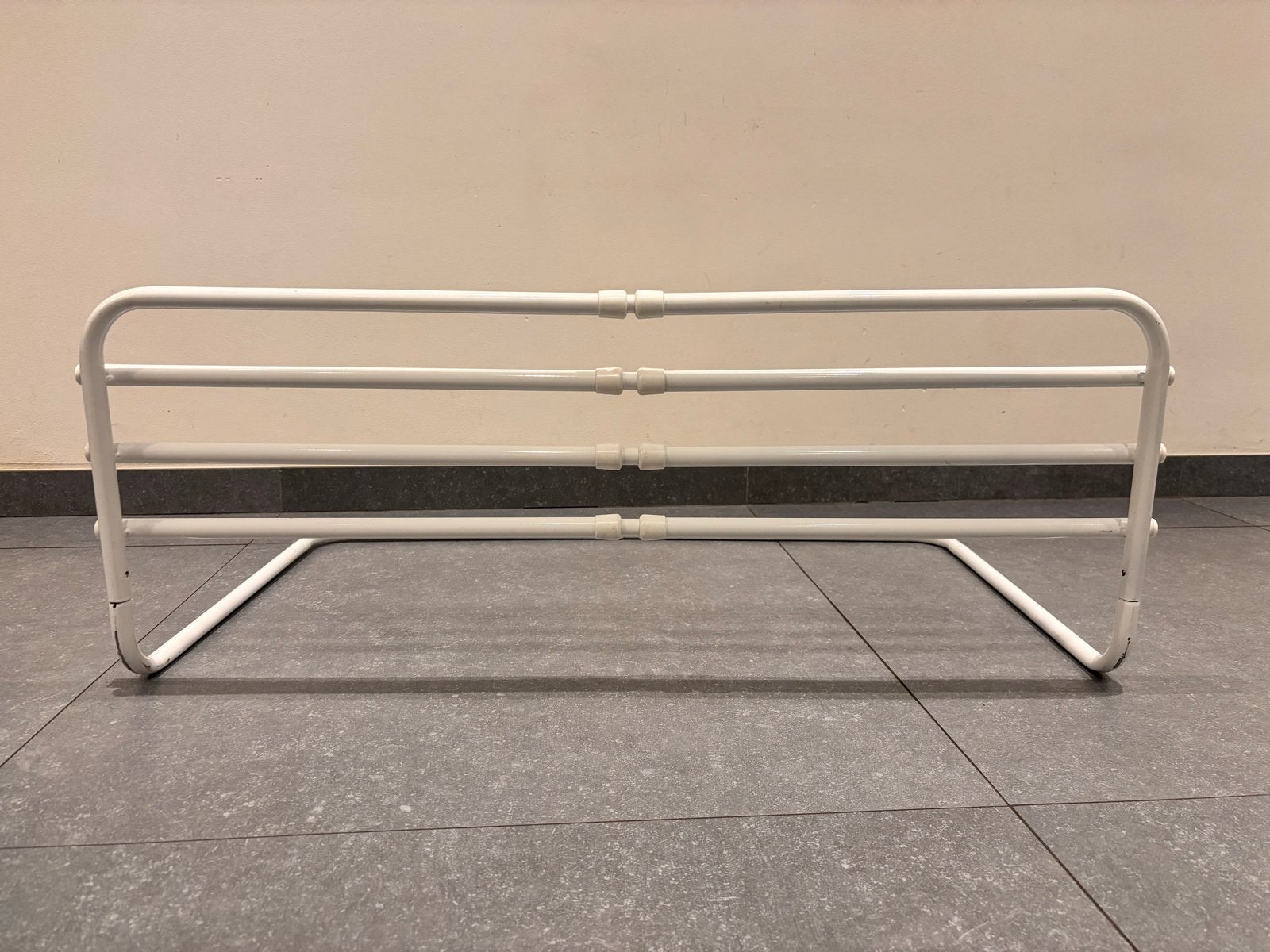 Bedrekje uitschuifbaar L:75-120cm, H:37cm bed rekje bedhekje, Ophalen, Gebruikt, Minder dan 140 cm, 85 tot 100 cm