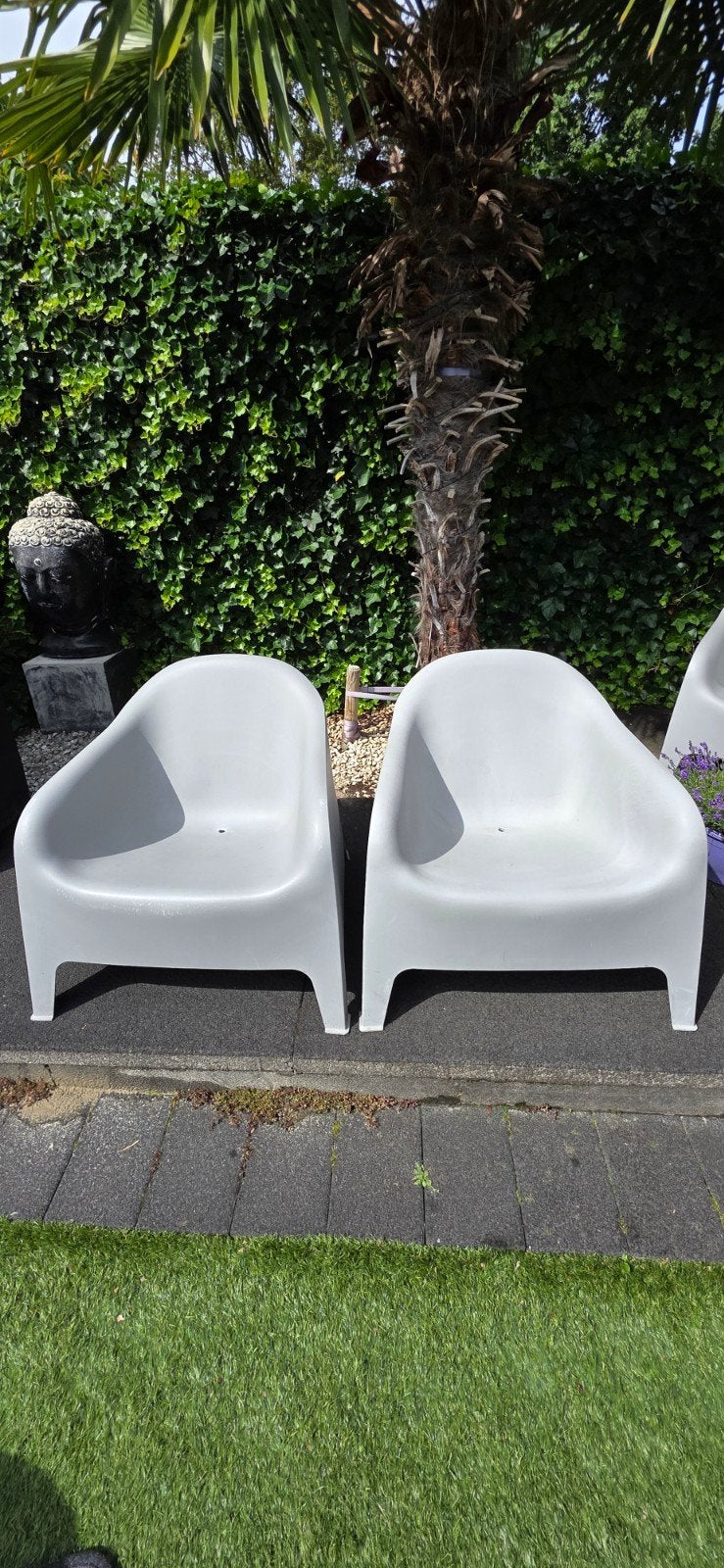 2x Ikea Skarpo Kunststof tuinstoelen - Grijs, Ophalen of Verzenden, Gebruikt, Kunststof