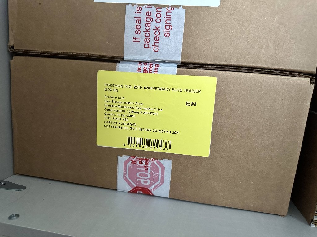 Celebrations etb case sealed, Ophalen of Verzenden, Nieuw, Boosterbox