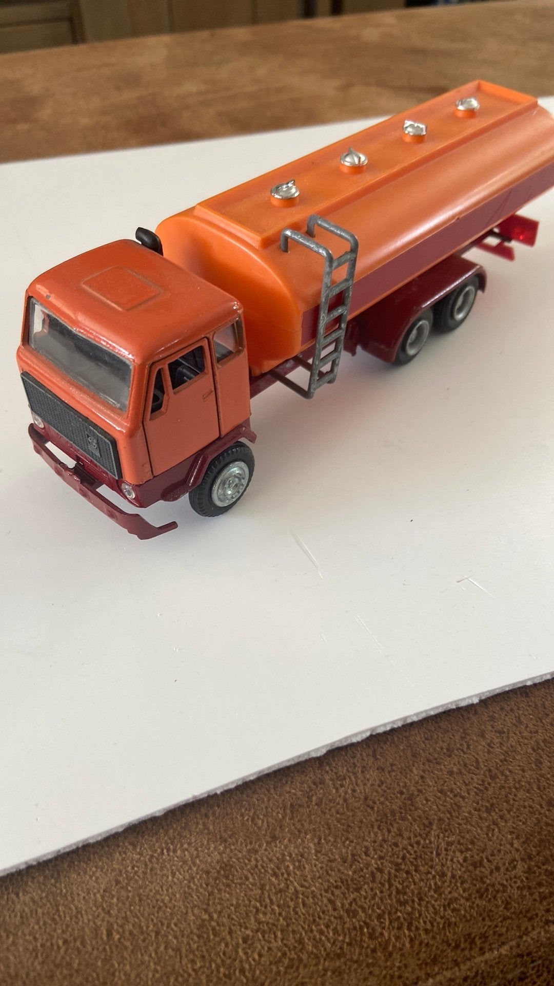 Nacoral Volvo F89 tankwagen, Hobby en Vrije tijd, Ophalen of Verzenden, Zo goed als nieuw, Bus of Vrachtwagen