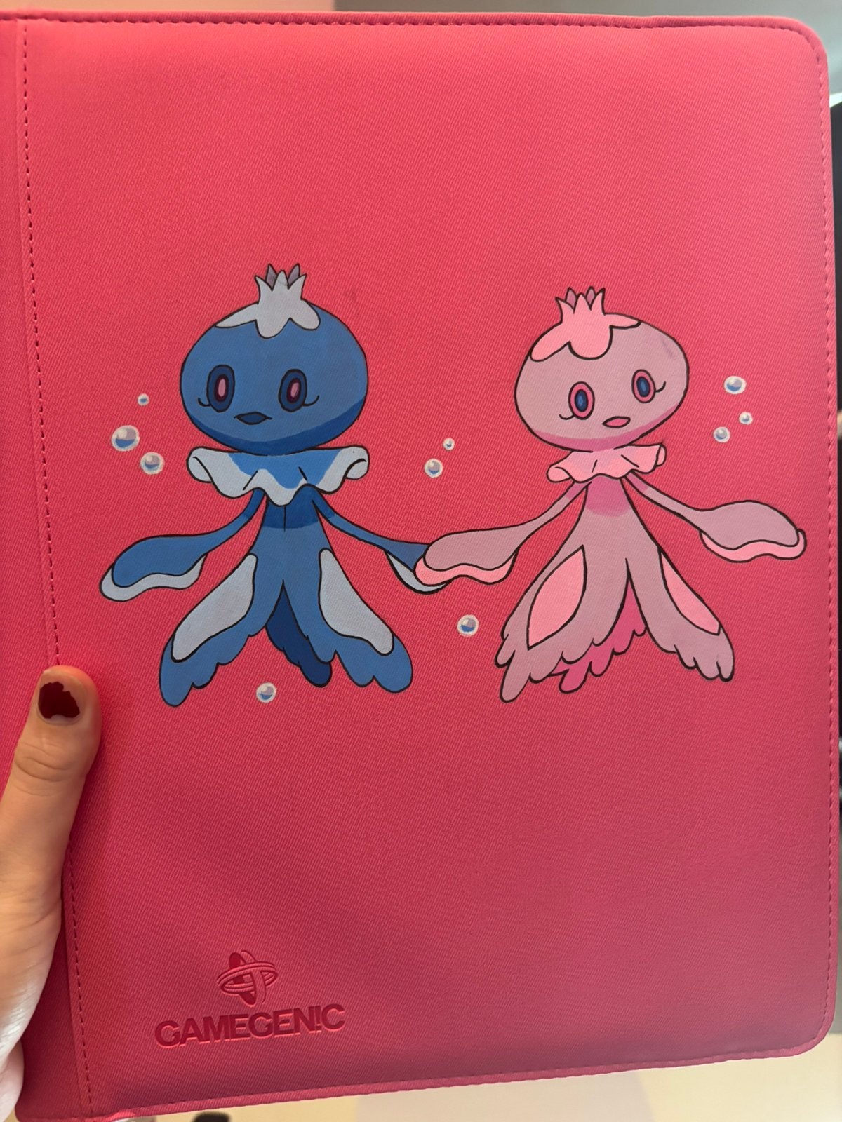 Mooie hand geschilderde roze frillish binder 9 pocket, Ophalen of Verzenden, Zo goed als nieuw, 10 inch, Bescherming voor- en achterkant