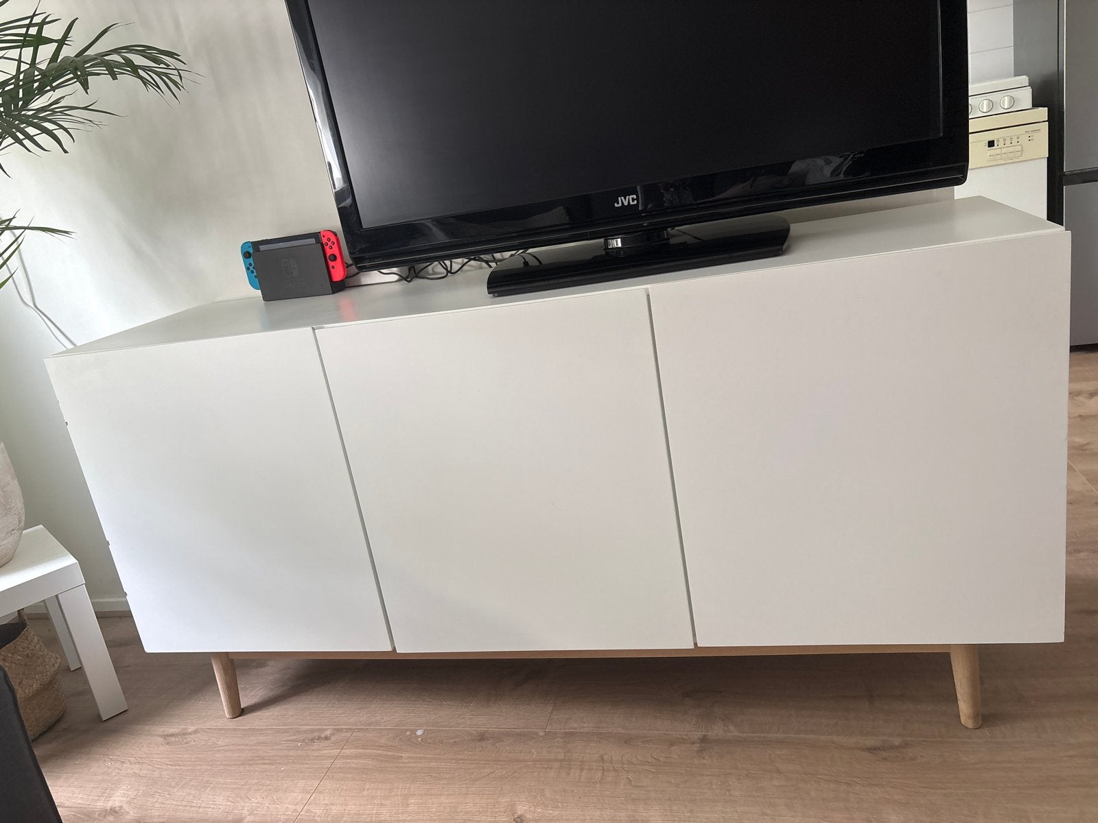 Wit dressoir - 160x45x78 cm, Huis en Inrichting, Kasten | Dressoirs, Gebruikt, 150 tot 200 cm, Ophalen of Verzenden, 25 tot 50 cm