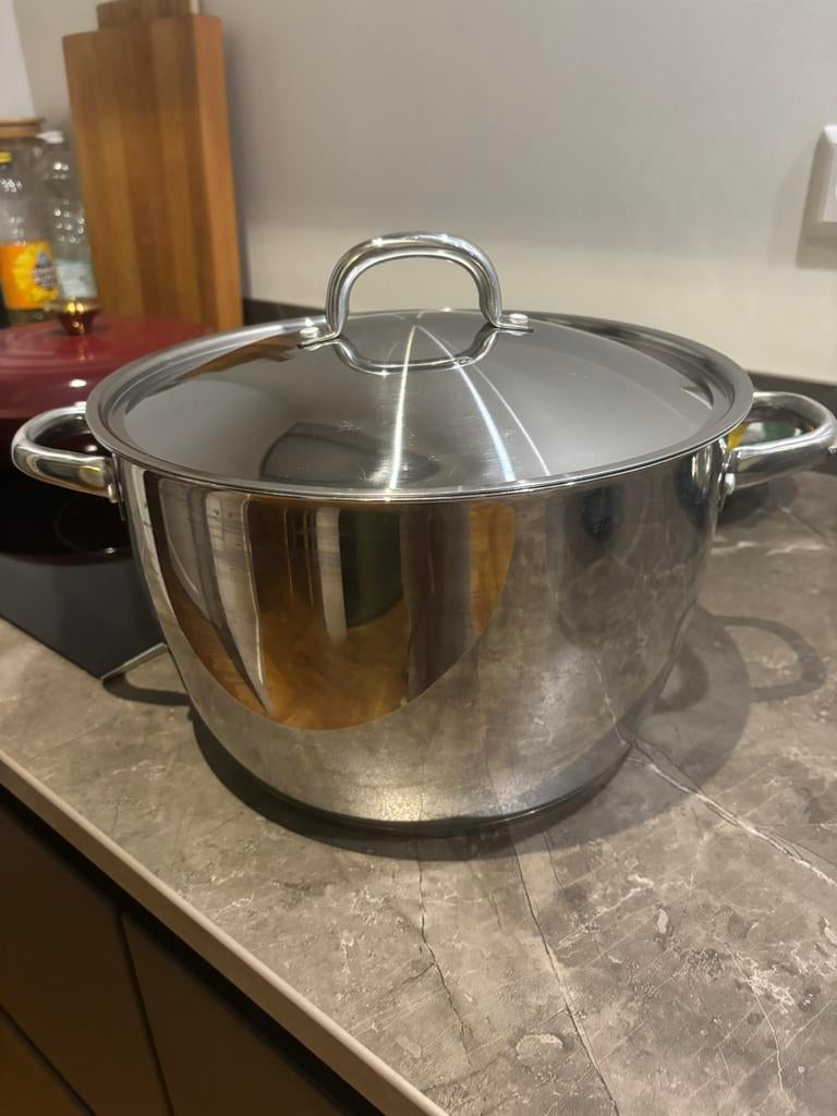 IKEA 10 liter pan / grote pan, Ophalen of Verzenden, Zo goed als nieuw, Rvs, Kookpan of Snelkookpan