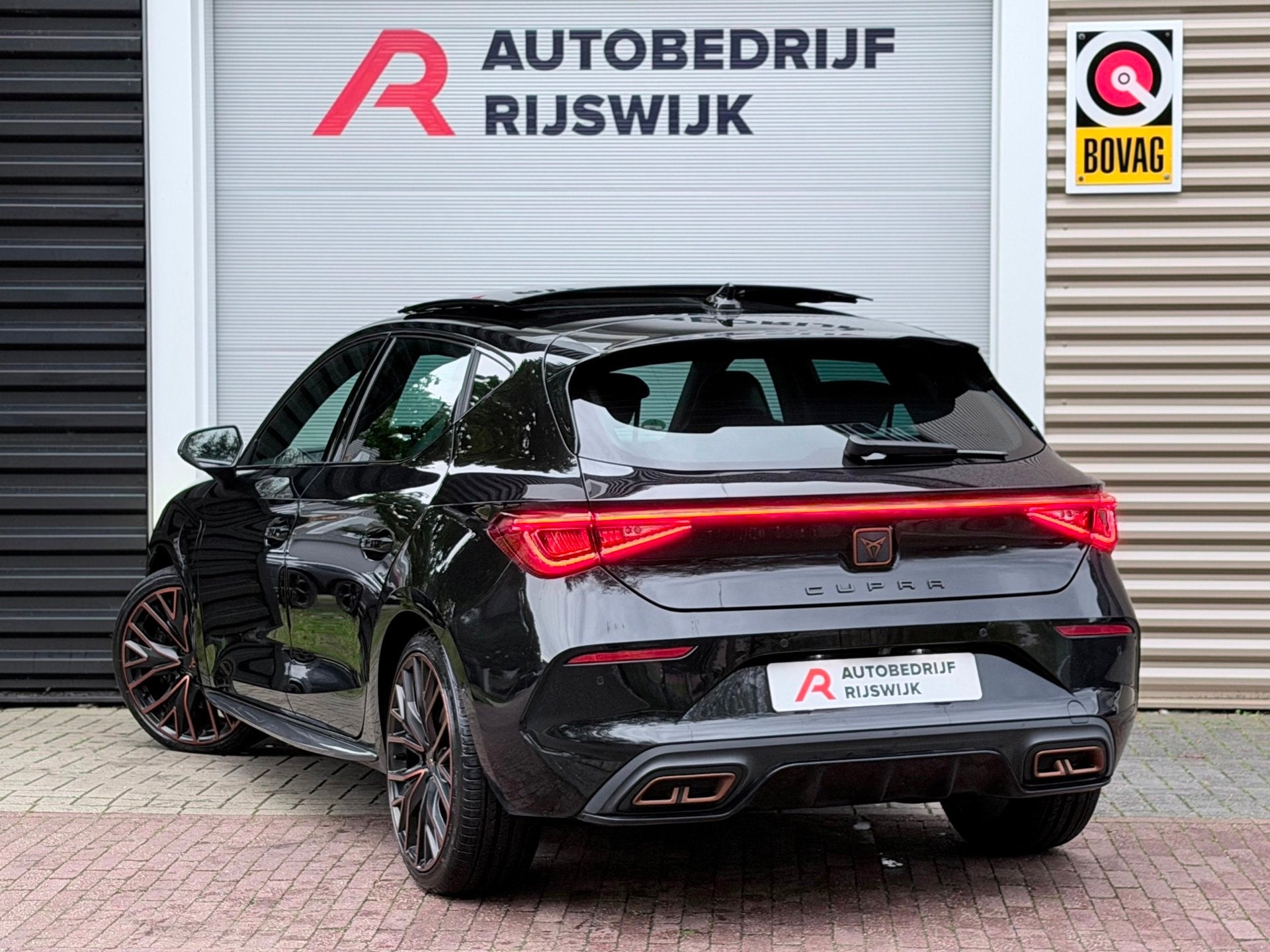 Cupra León