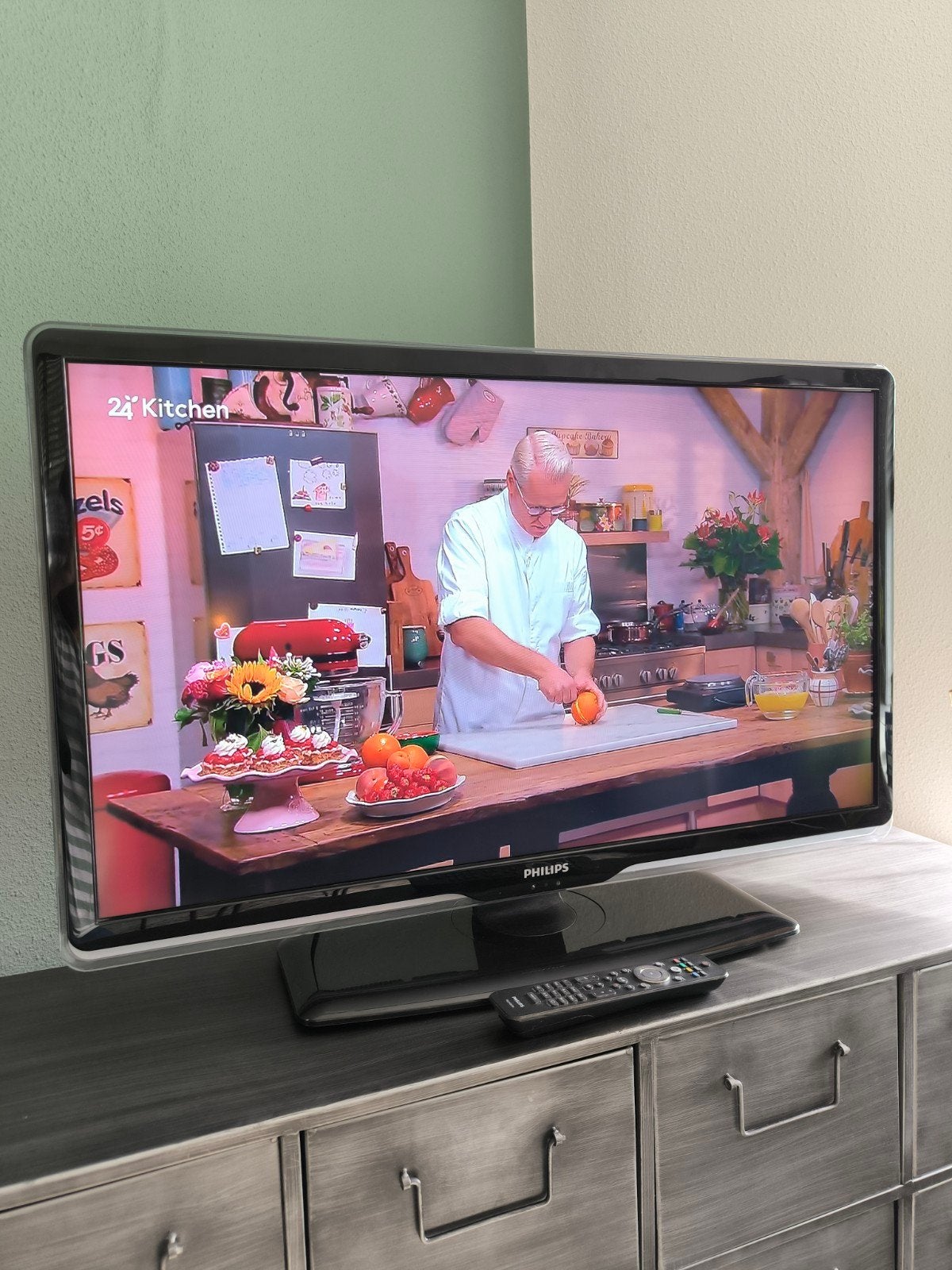 Philips Ambilight 37PFL8404H/12 televisie 37inch, Ophalen, Philips, Gebruikt, 50 Hz