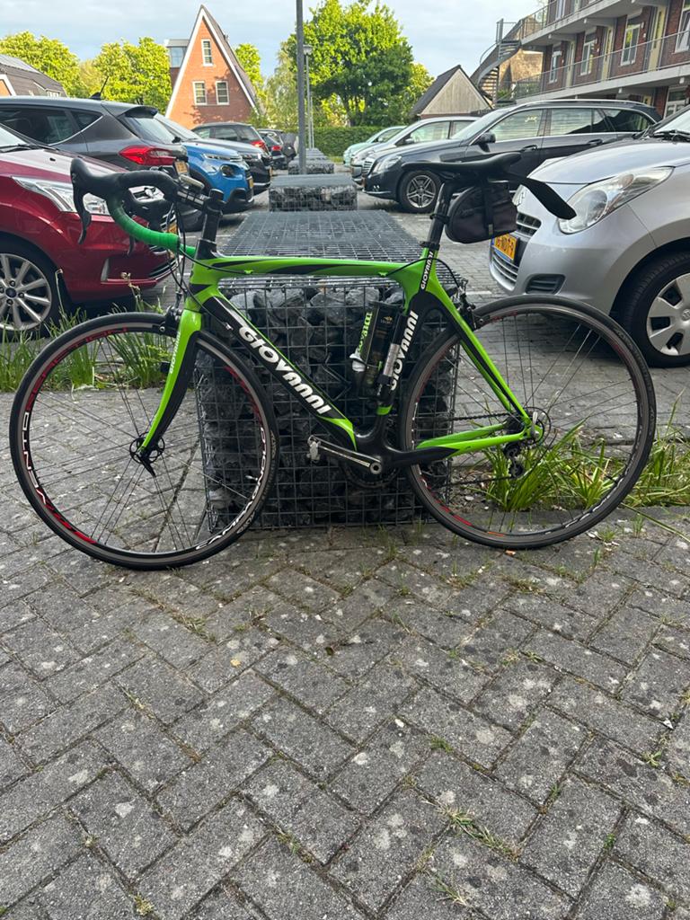 Giovanni Carbon Racefiets Maat 56 met Complete Uitrusting, Fietsen en Brommers, 28 inch, Gebruikt, Carbon, 10 tot 15 versnellingen