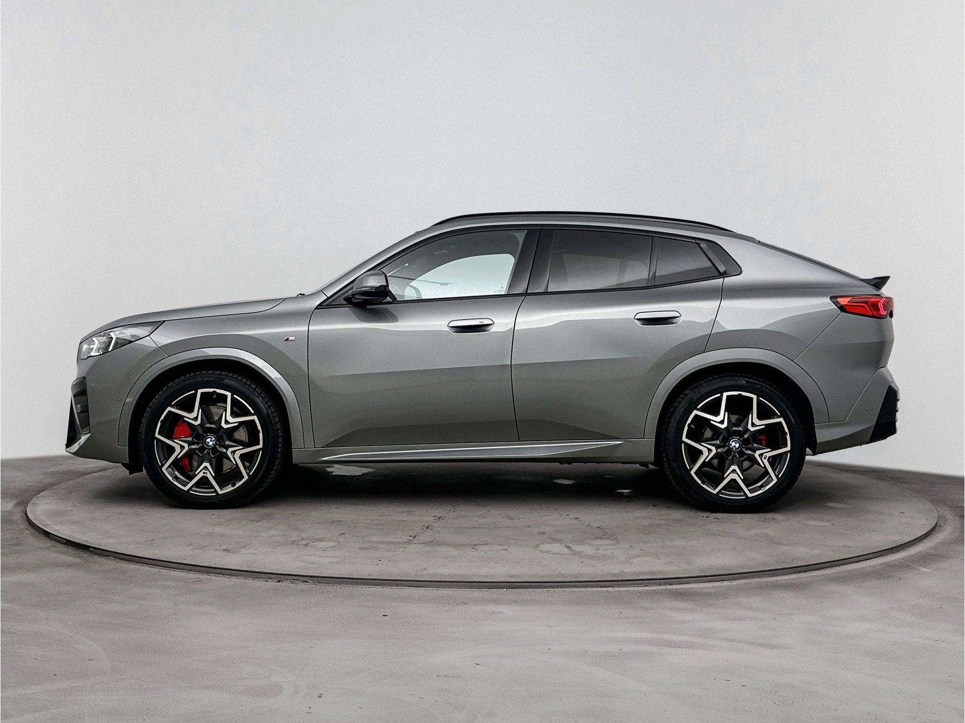 BMW X2 sDrive20i M Sport Automaat / Panoramadak / Achteruitr, Dealer onderhouden, X2, 156 pk, Met garantie (alle)